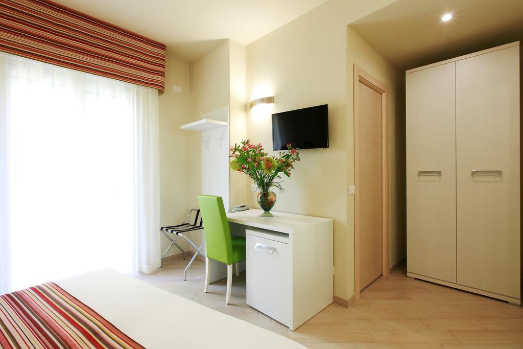 Hotel Souvenir Μοντερόσο αλ Μάρε Εξωτερικό φωτογραφία