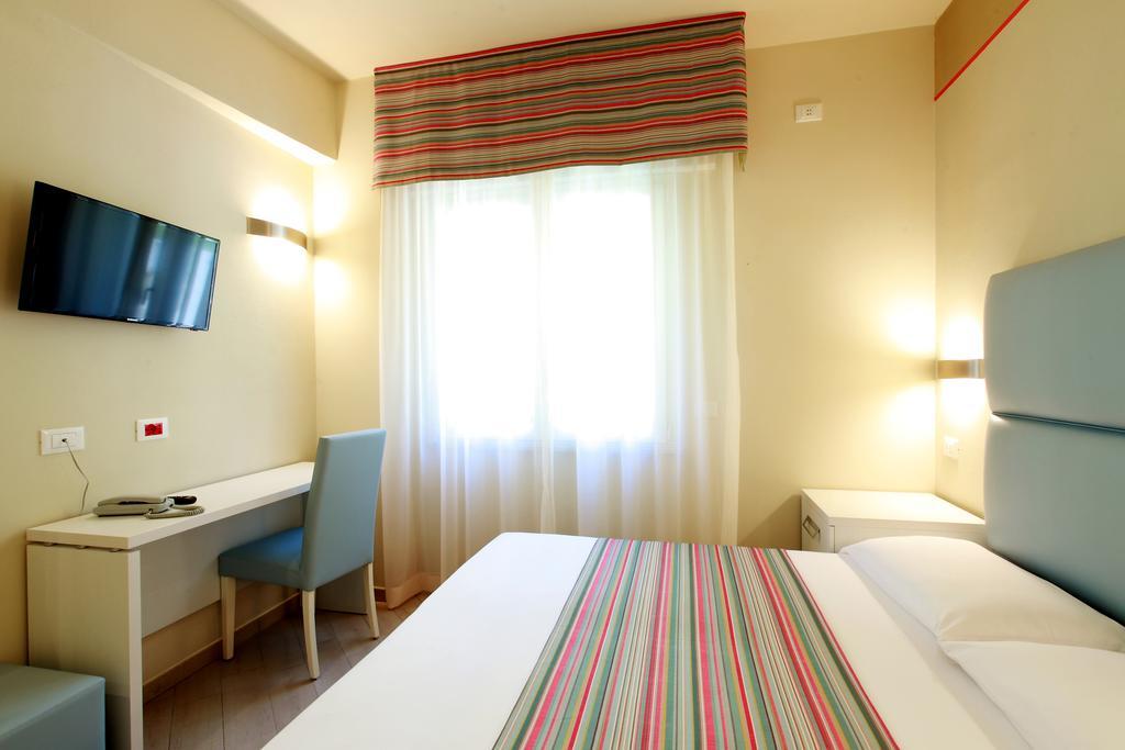 Hotel Souvenir Μοντερόσο αλ Μάρε Εξωτερικό φωτογραφία