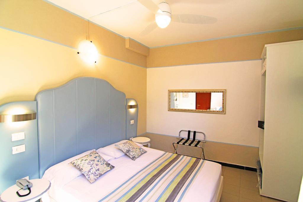 Hotel Souvenir Μοντερόσο αλ Μάρε Εξωτερικό φωτογραφία