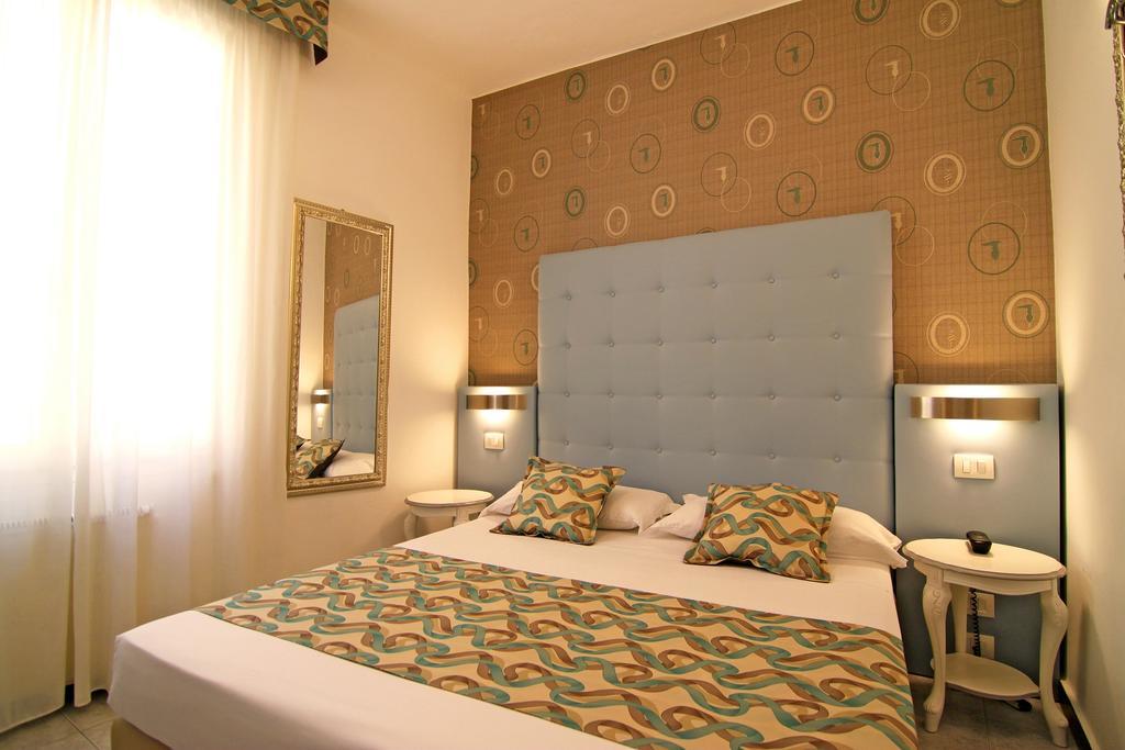 Hotel Souvenir Μοντερόσο αλ Μάρε Εξωτερικό φωτογραφία