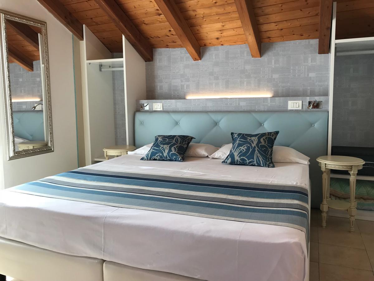 Hotel Souvenir Μοντερόσο αλ Μάρε Εξωτερικό φωτογραφία