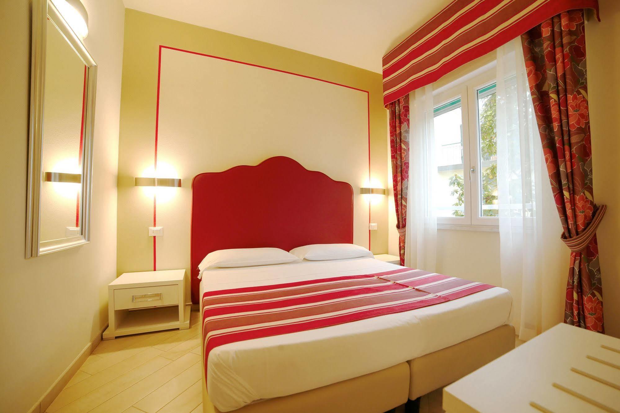 Hotel Souvenir Μοντερόσο αλ Μάρε Εξωτερικό φωτογραφία